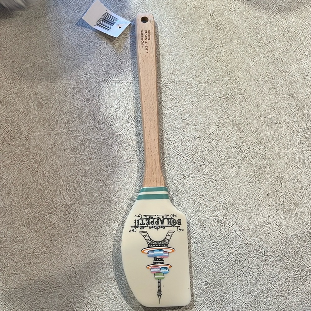 Disney France pavilion spatula NWT